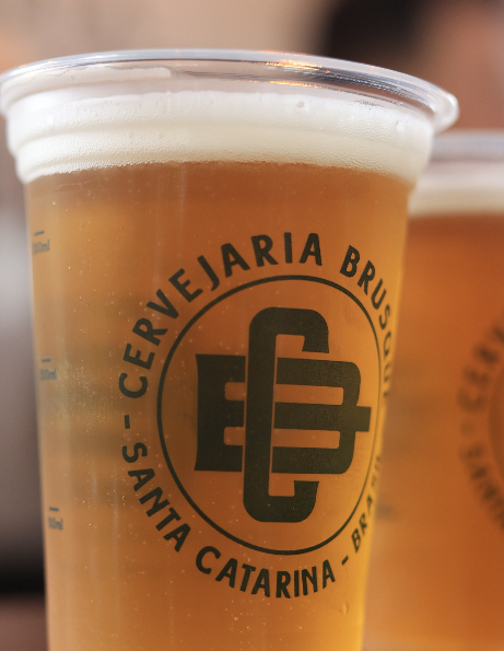 Thumbnail do vídeo: A cerveja no copo